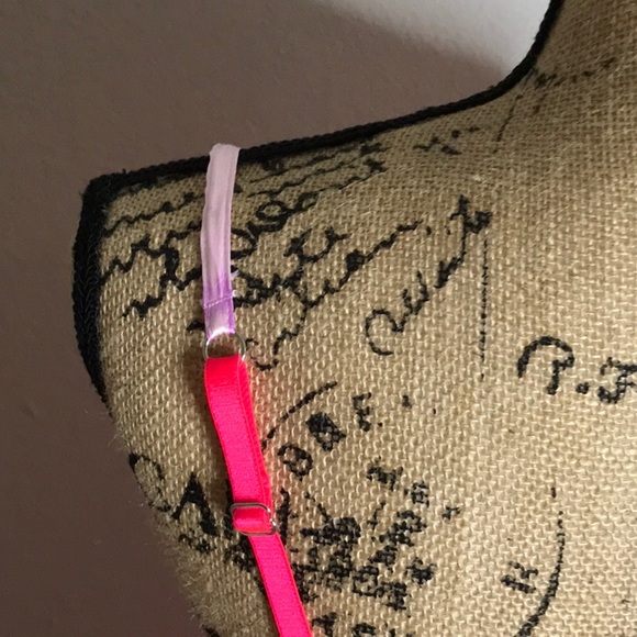 New Victoria Secret Lingerie - Picture 3 of 7